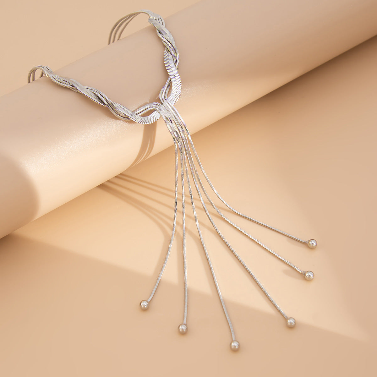 Planderful Vienna Verve Necklace – Elegant Y-Shaped Design