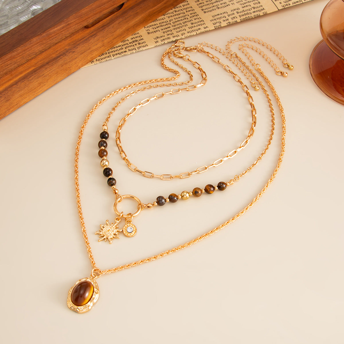 Vintage Merald-Style Tiger Stone Necklace Design With Layered Star-Shaped Sweater Chain Necklace