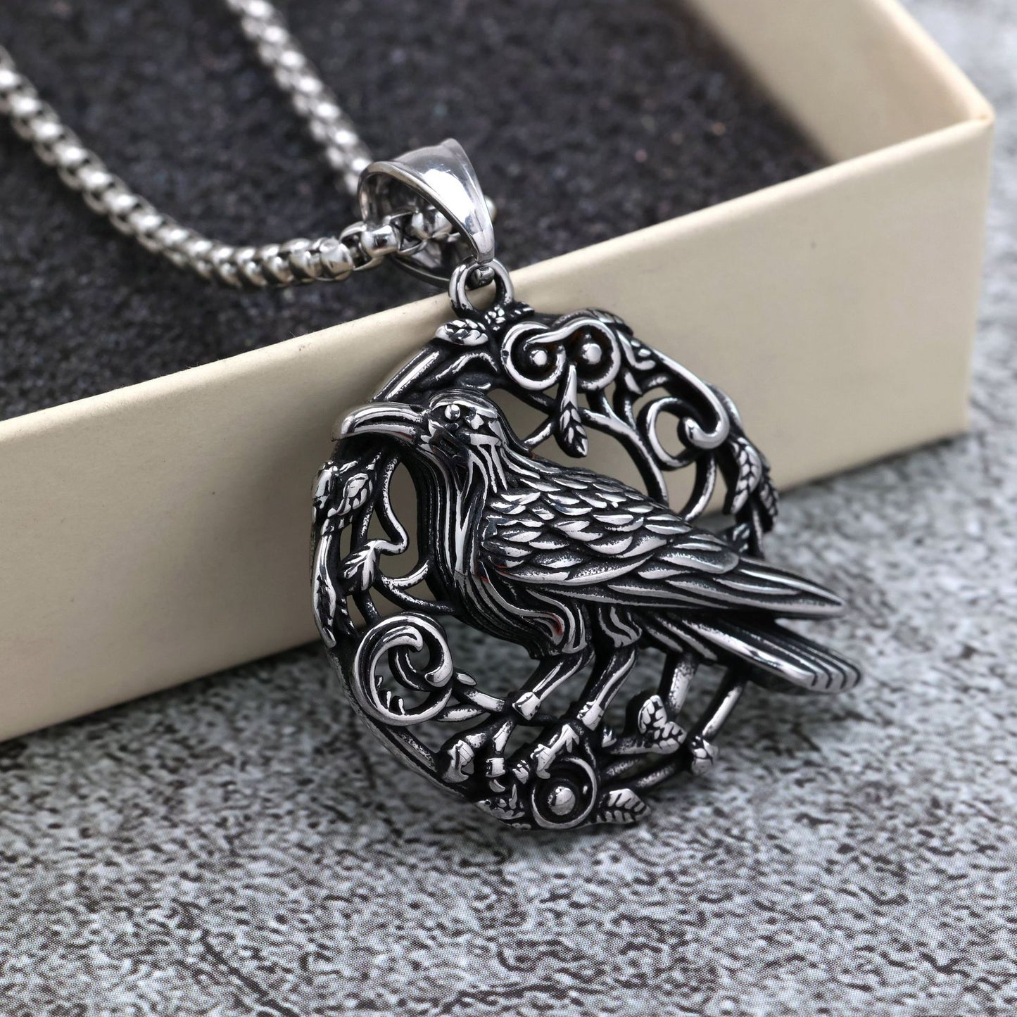 Planderful Magpie Pendant Necklace Unisex Stainless Steel European American Retro Single-Sided