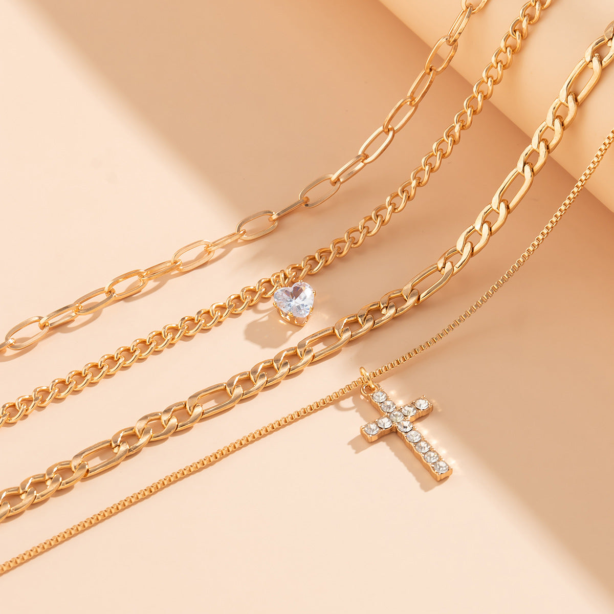 European and American Cross Jewelry Collection with Full Diamond Heart Pendant Necklace