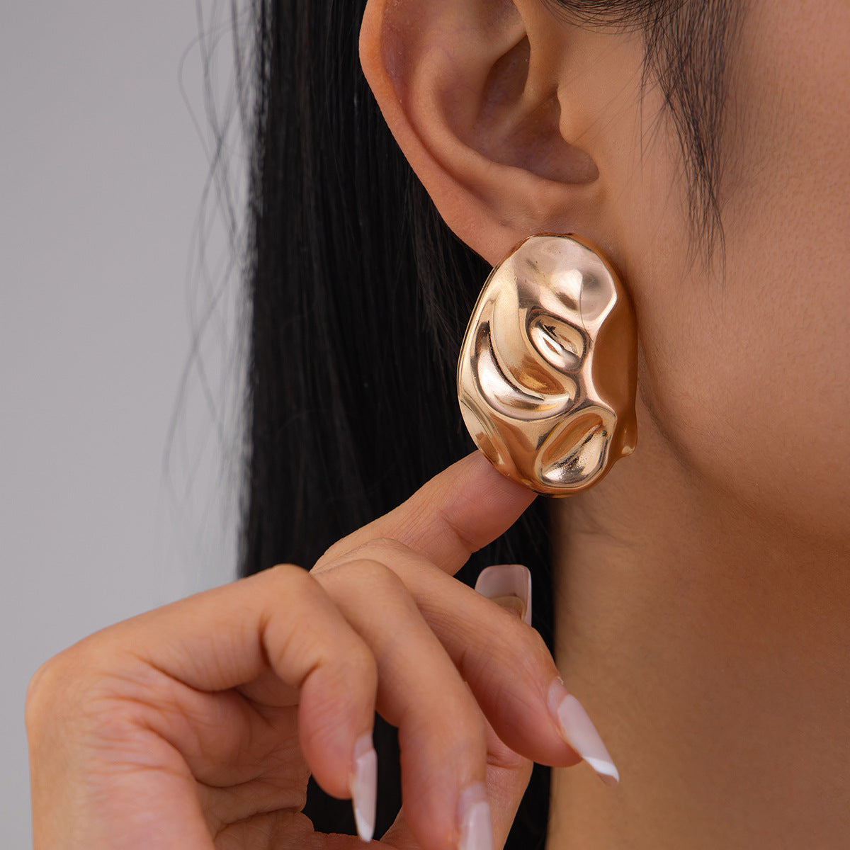 Planderful Vienna Verve Earrings – Exaggerated Asymmetrical Flower Design