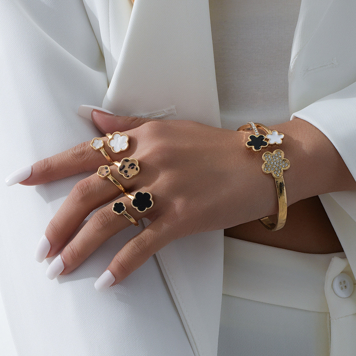 Elegant Leopard Print Bracelet and Ring Set for Women