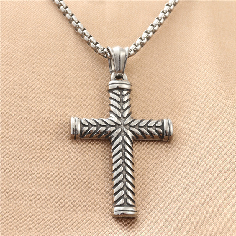 Personalized Titanium Steel Twisted Cross Pendant Necklace for Men - Retro Punk Style