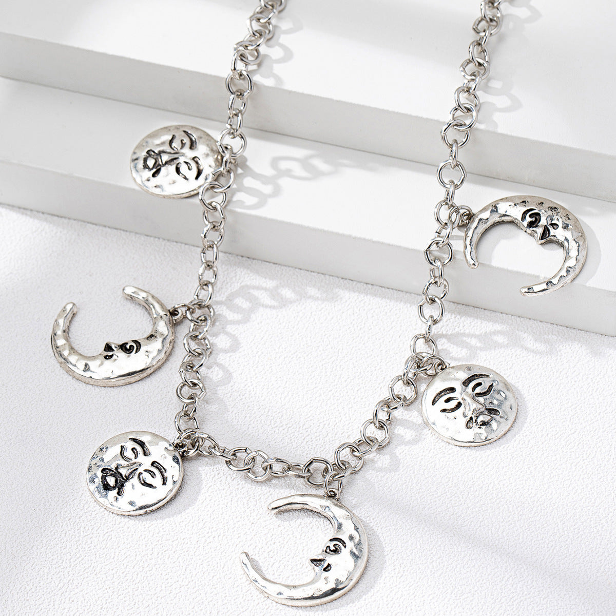 Planderful Vienna Verve Necklace – Vintage Crescent Moon Design