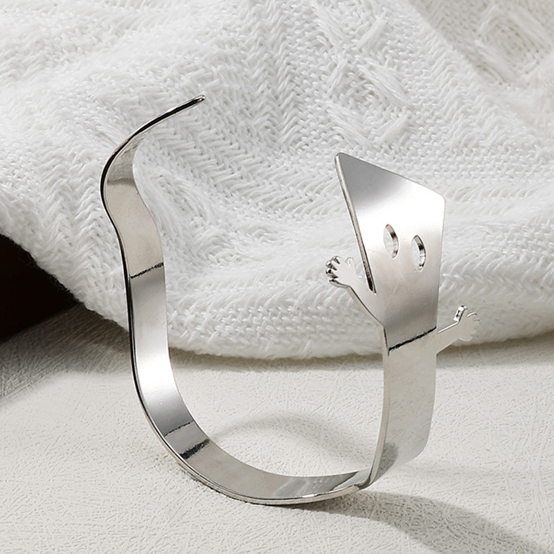 Fashion Forward Vienna Verve Metal Bracelet for Women