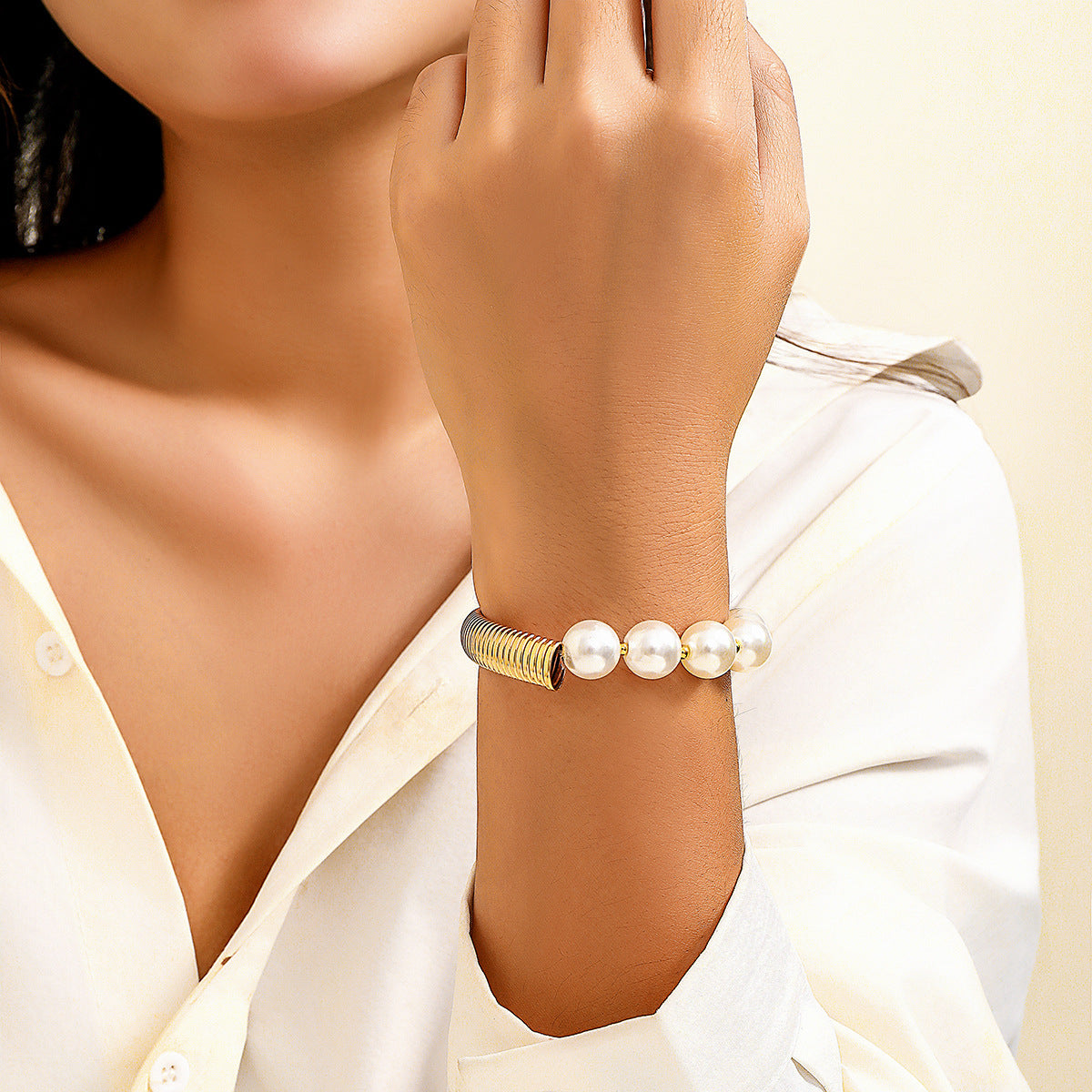 Cross-Cultural Punk Style Pearl Choker Necklace from Vienna Verve Collection