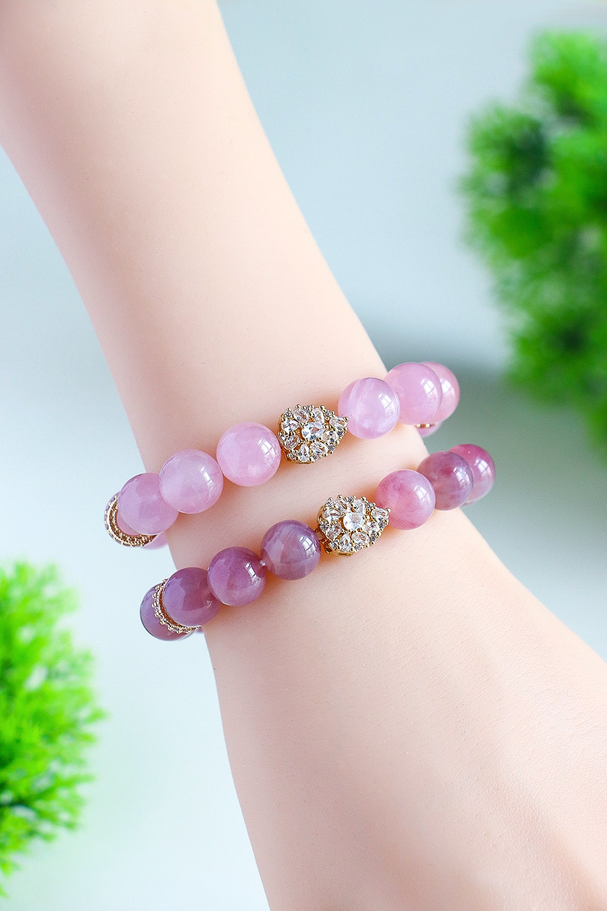 Planderful Fortune's Favor Bracelet – Elegant Pink Crystal Design