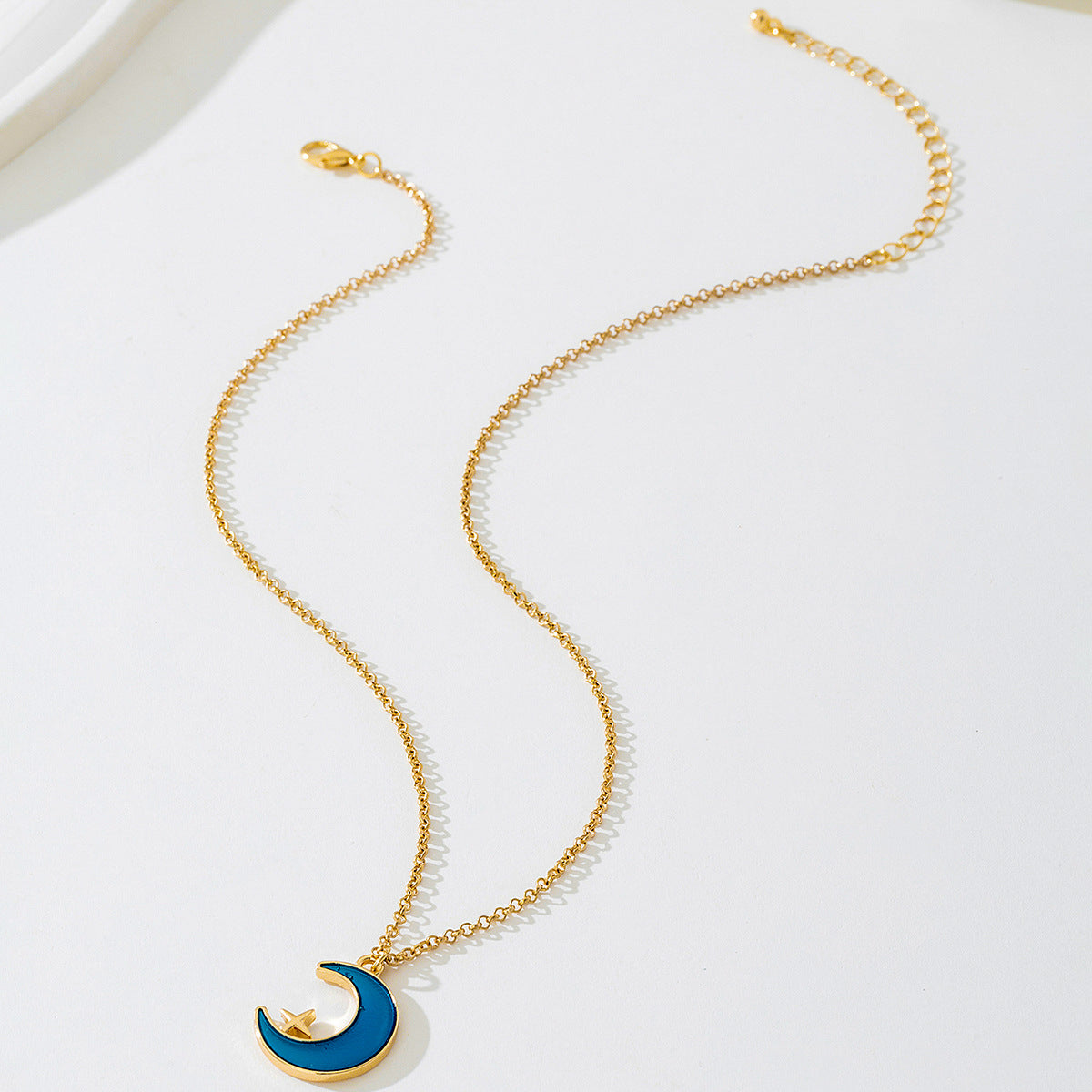 Planderful Vienna Verve Necklace – Simple and Versatile Metal Chain Design