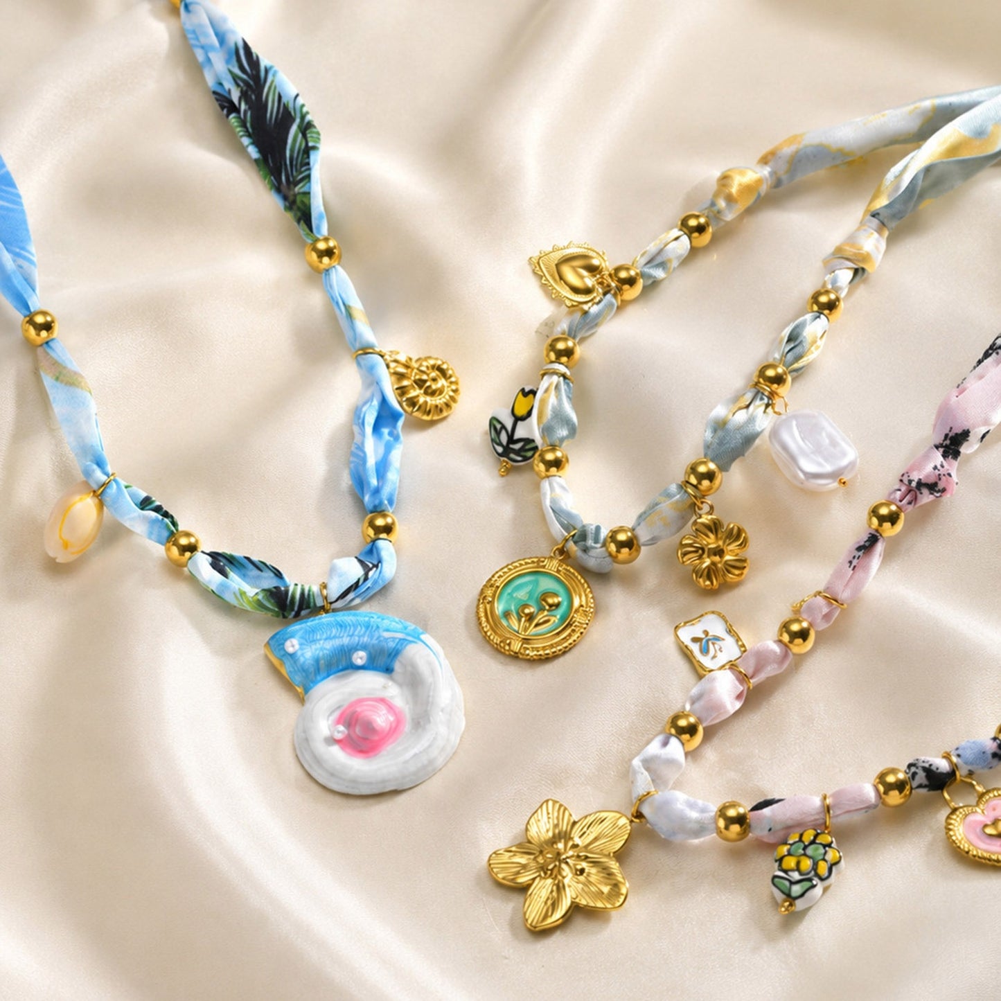Women's Silk Scarf Necklace Stainless Steel Gold Heart-Shaped Lock Ceramic Silk Scarf
