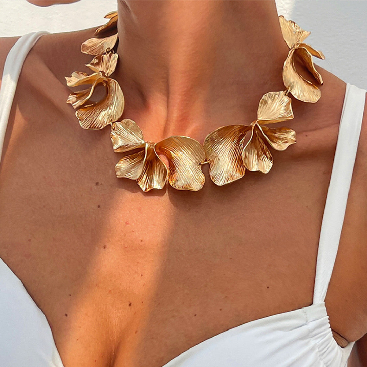 Planderful Vienna Verve Necklace – Fashionable Pleated Texture Design