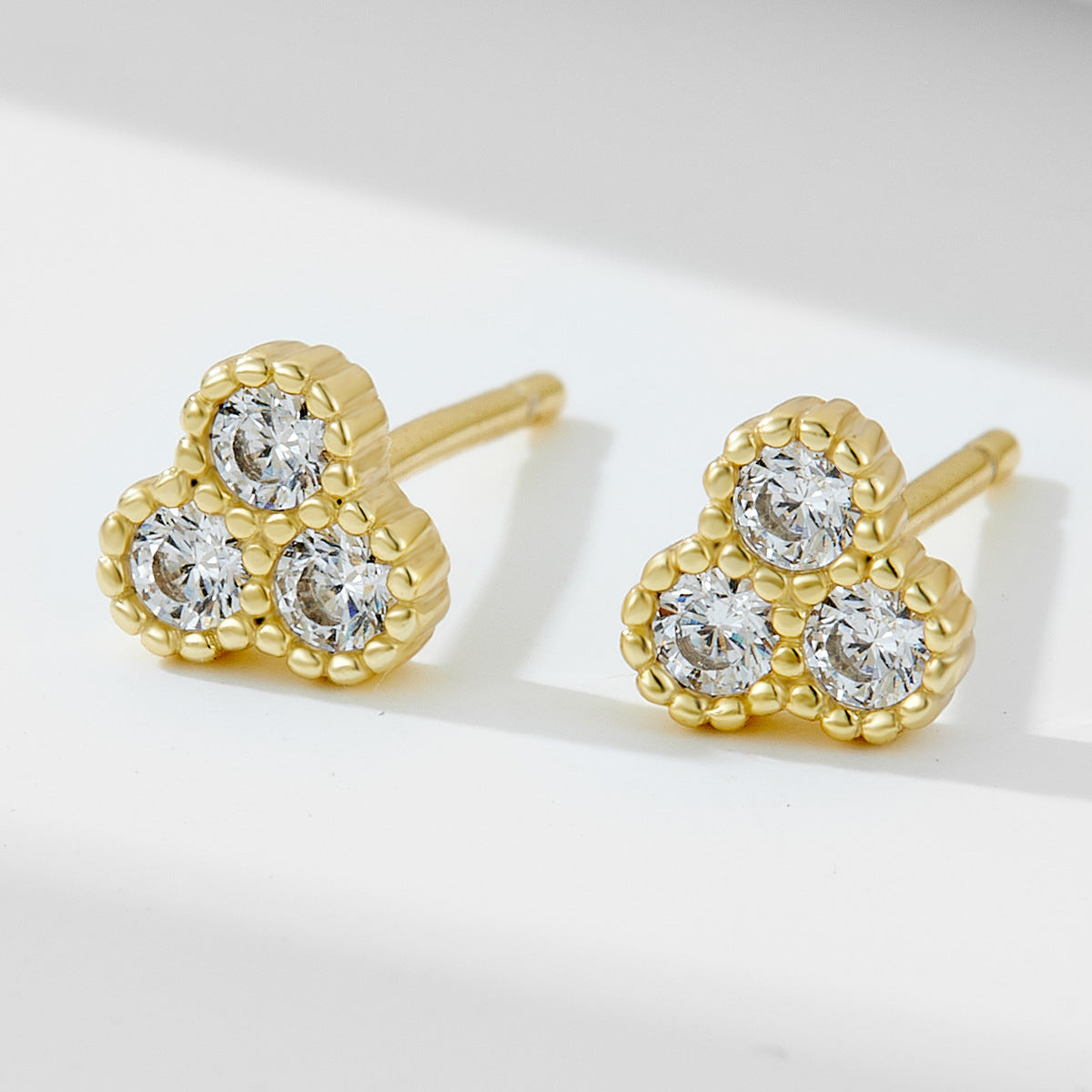 S925 Sterling Silver And Small Micro-Inlaid Zircon Stud Earrings Femininity Geometric Earrings Premium