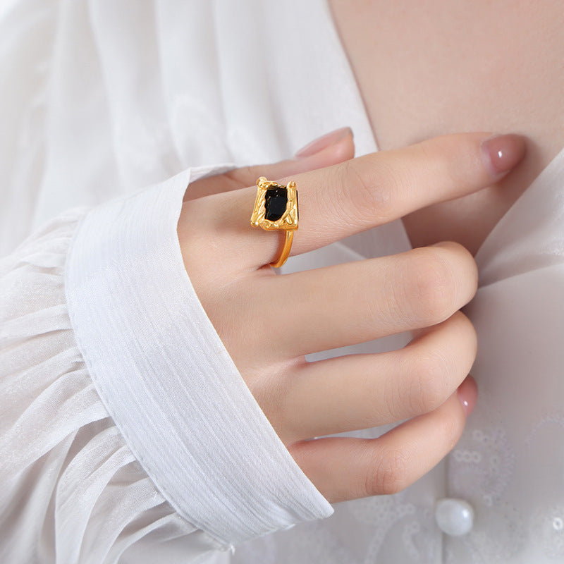 Retro Green and Black Zircon Titanium Steel Ring with Luxe Appeal