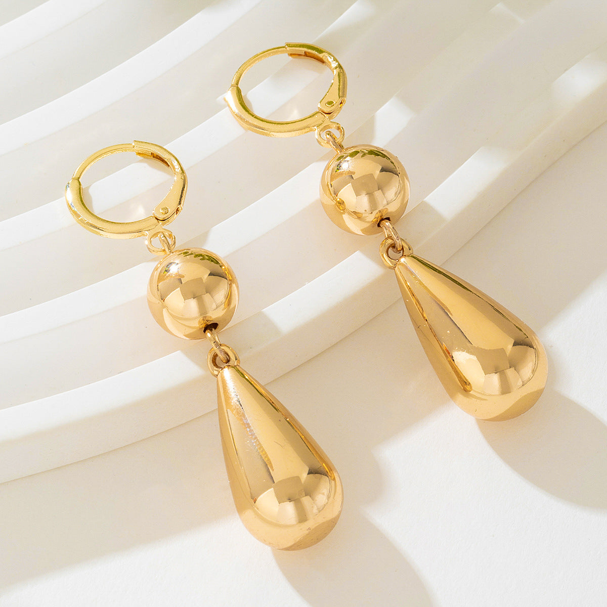 Planderful Vienna Verve Earrings – Elegant Gold Fringed Design