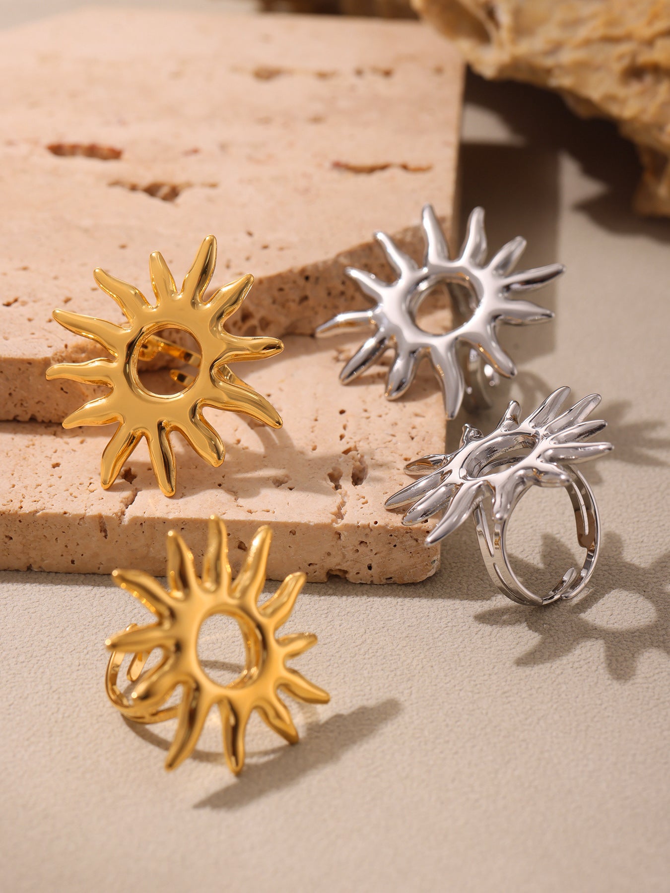 Planderful Golden Sun Ring Open Index Finger 18k Gold Plated