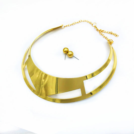 Wave Shaped Hollow Choker Necklace for Women: A Chic and Minimal European and American Style Statement Piece
