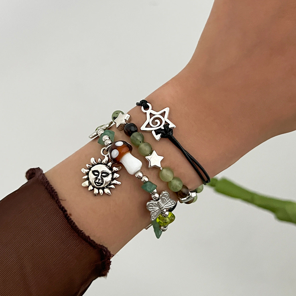 Planderful Vienna Verve Ethnic Wind Star Bracelet For Women Retro Gravel Statement Jewelry
