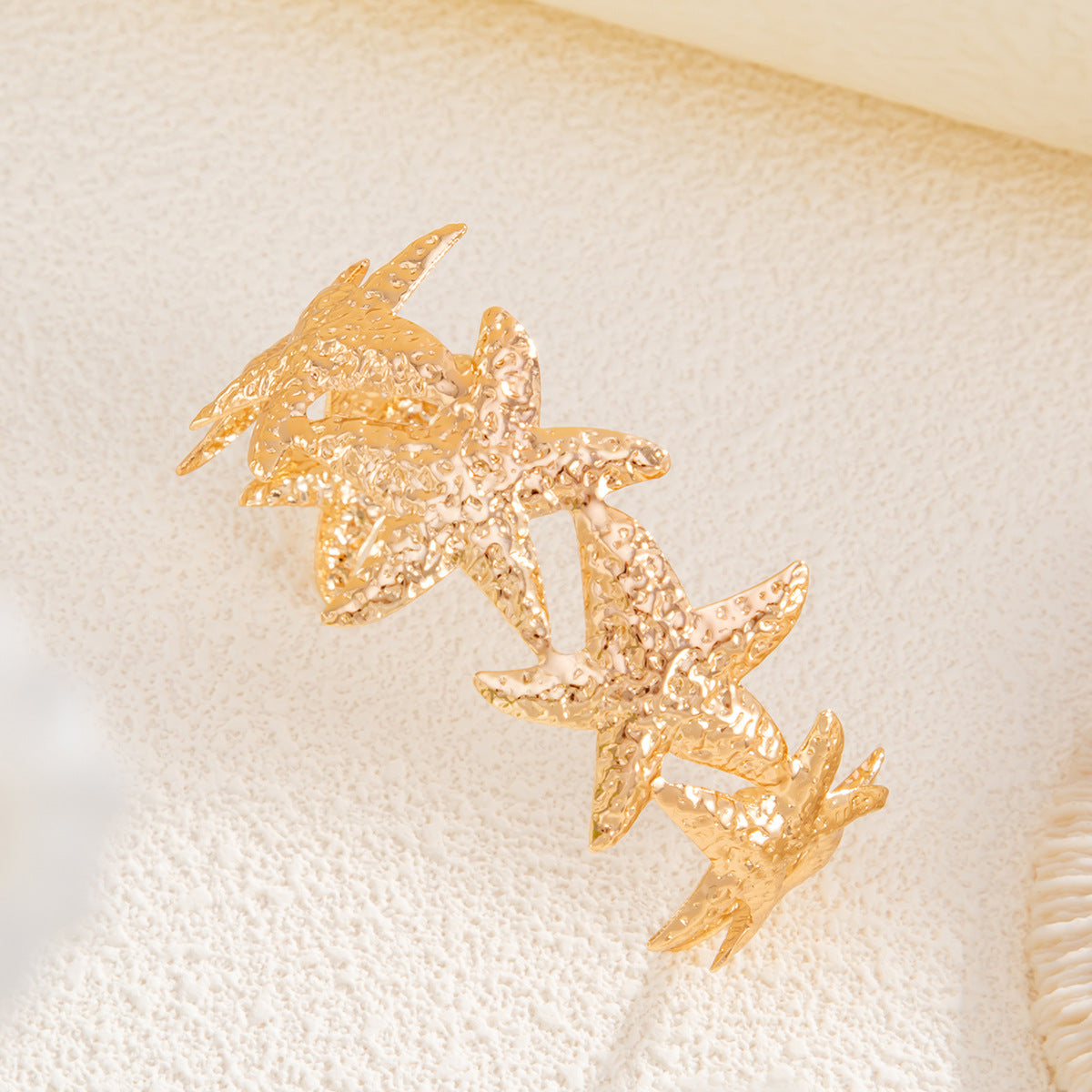 Planderful Vienna Verve Bracelet – Retro Exaggerated Ocean-Inspired Design