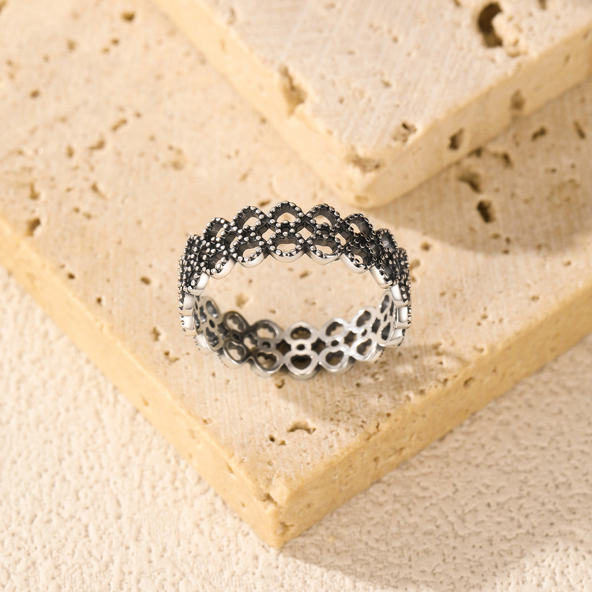 925 Sterling Silver Lace-Edge Heart Ring