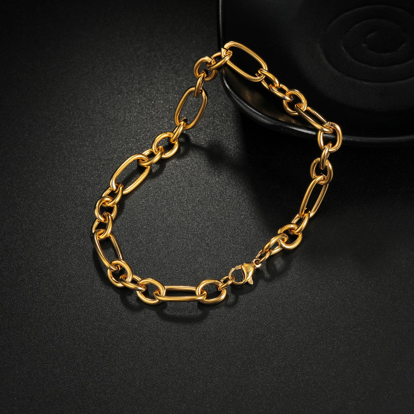 Stainless Steel Cuban Link Bracelet Durable Bold Hip Hop Punk Style Unisex Planderful Collection For Men And Women
