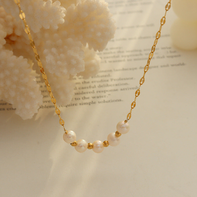 French Style Imitation Pearl Necklaces with Niche Design