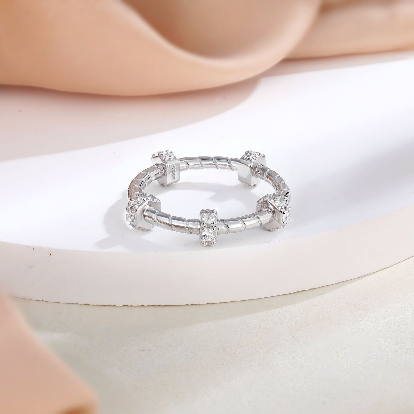 European and American Fashion 925 Sterling Silver Ring INS