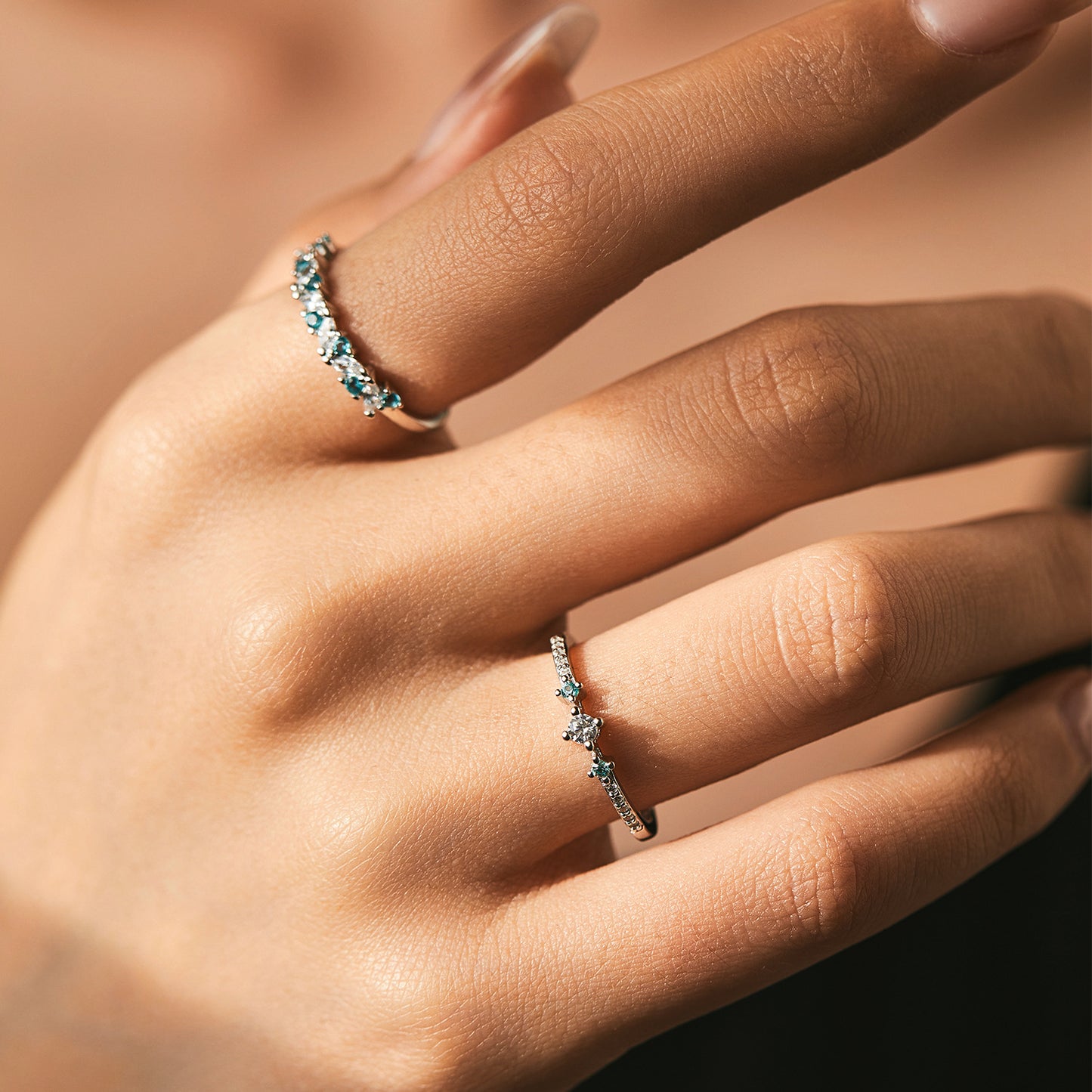 Planderful Everyday Genie Ring – Mint Green Contrasting Colors with Shining Zircon