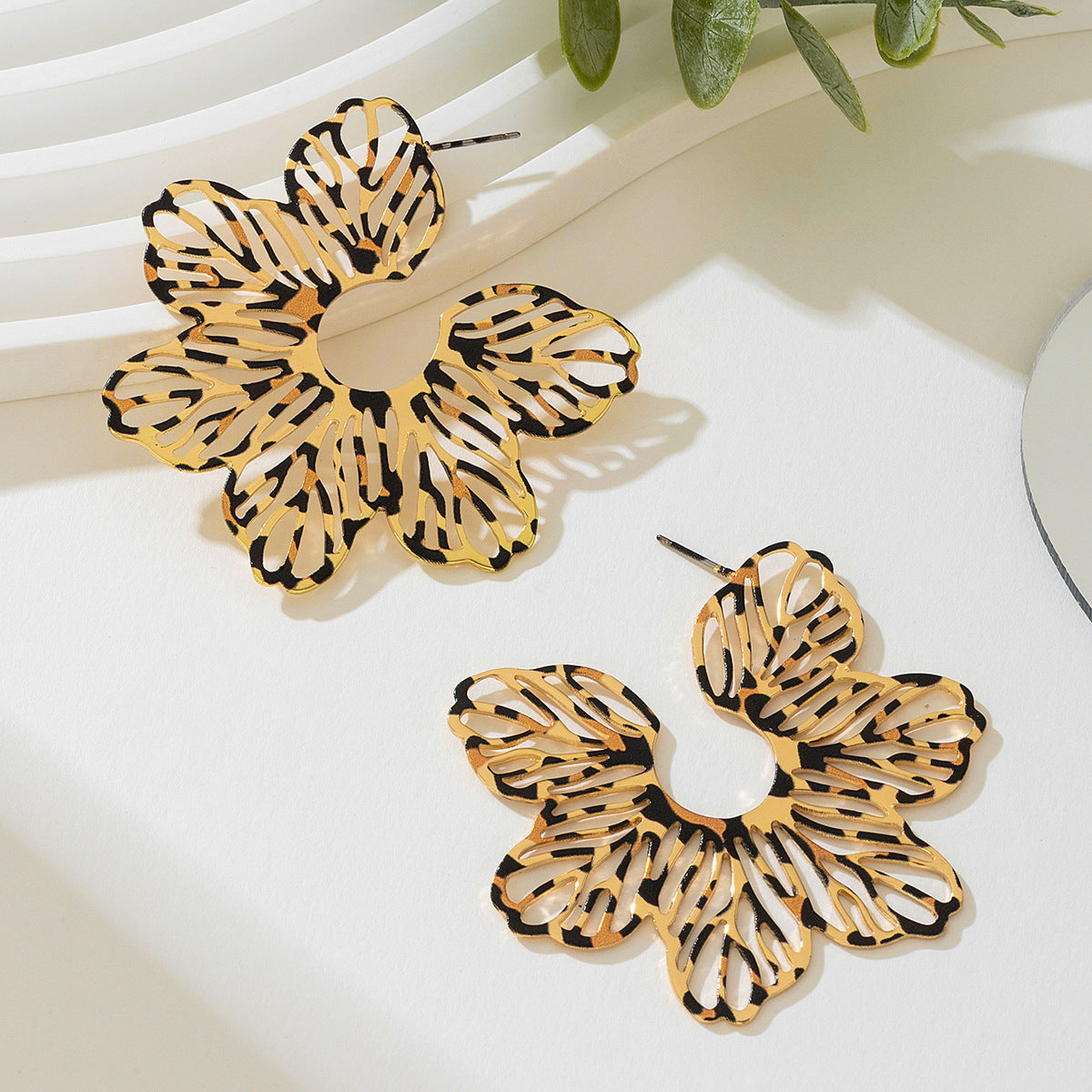 Planderful Vienna Verve Earrings – Exaggerated Chic Metal Leopard Print Design