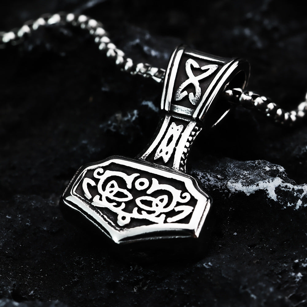 European And American Retro Men's Pendant Stainless Steel Viking Double-Sided Quake Necklace