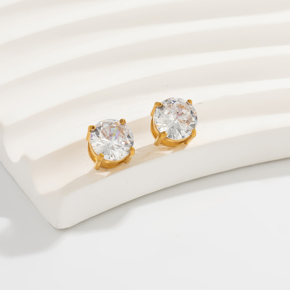 Planderful Vienna Verve Love Shaped Zircon Stainless Steel Stud Earrings For Daily Wear Fashion Lovers