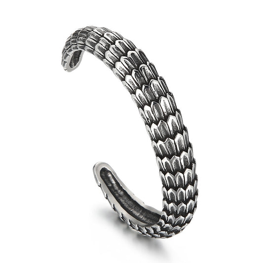 Design Smeared Twist – Punk Style Men's Titanium Steel Dragon Scale Bracelet Holiday