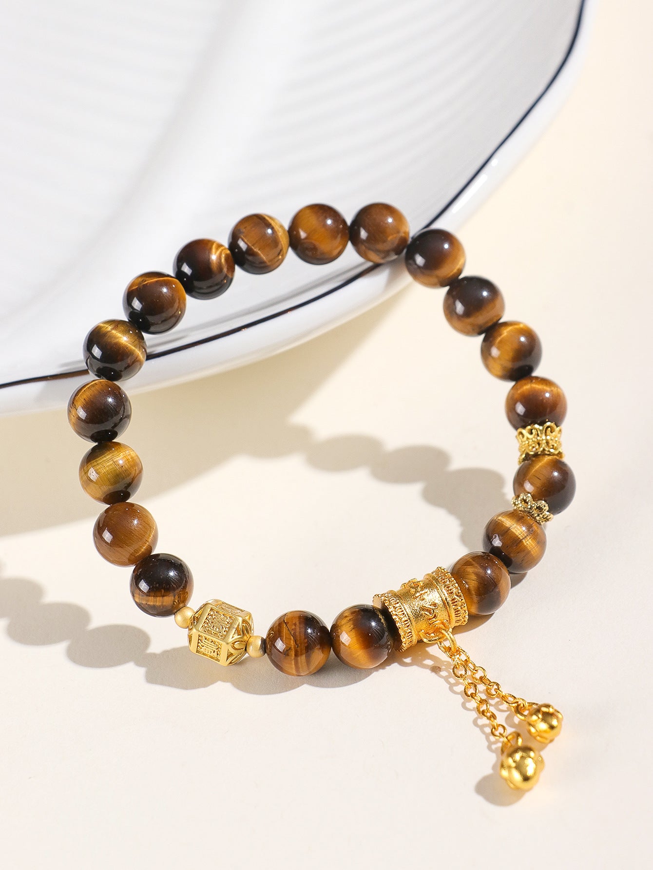 Planderful Fortune's Favor Bracelet – Elegant 8Mm Gold Tiger Eye Beads