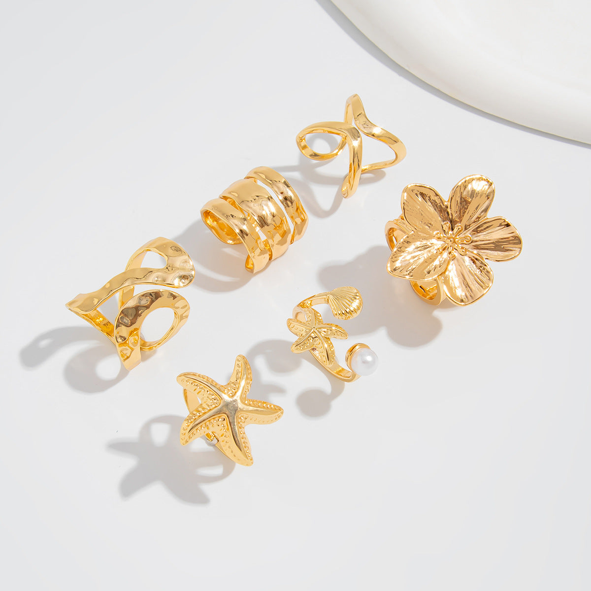 Planderful Vienna Verve Ring – Personalized Retro Sunflower Starfish Design