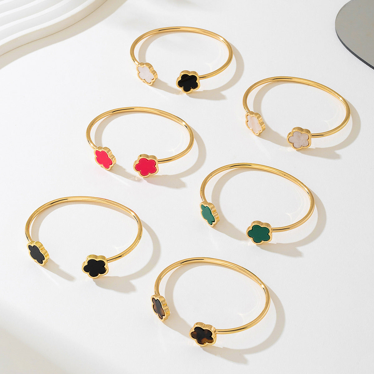 Planderful Vienna Verve Bracelet Set – Fashionable Retro High-End Design