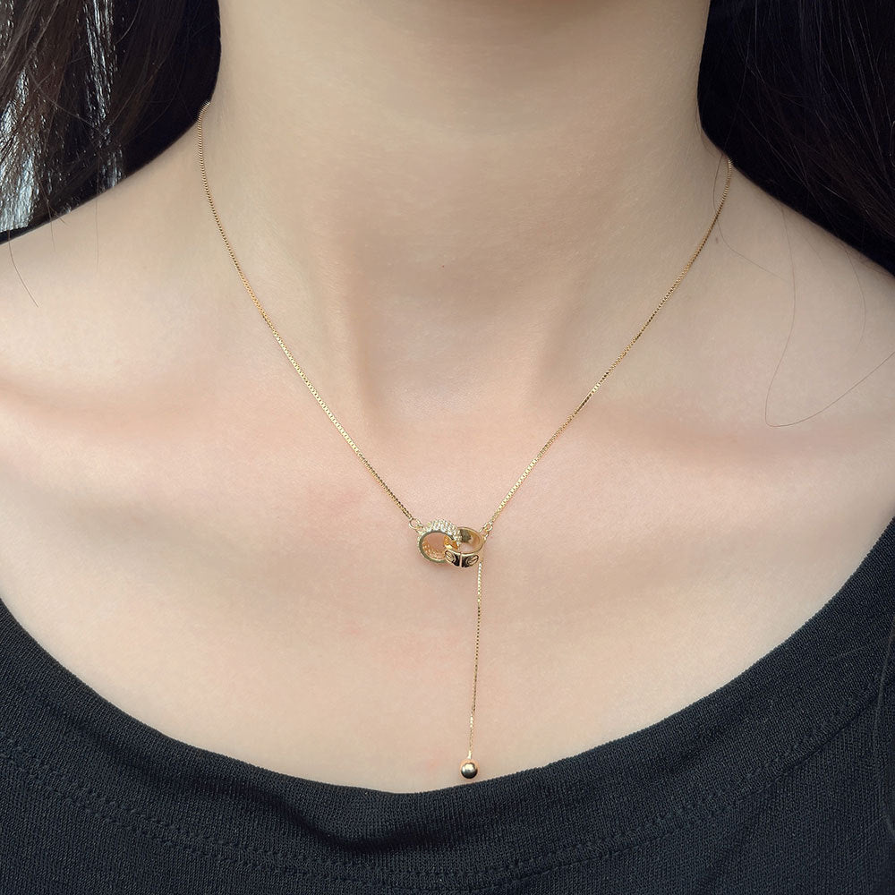 Fashion Creative Niche Interlocking Pendant Necklace Female