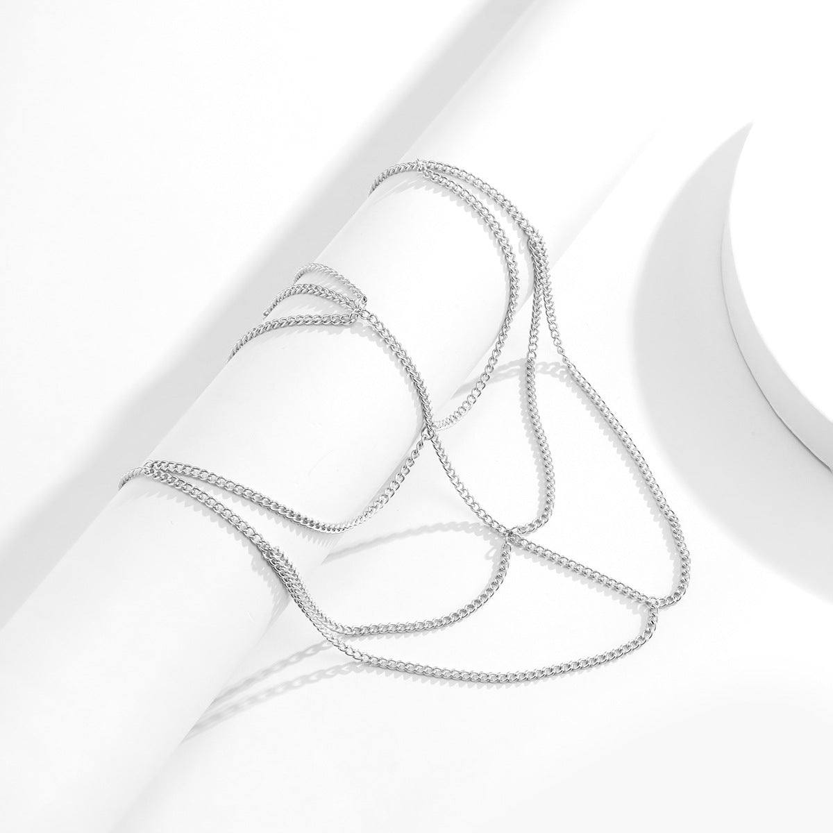 Planderful Vienna Verve Fringed Shoulder Chain Bracelet For Edgy Women Geometric U Shaped Arm Jewelry Statement