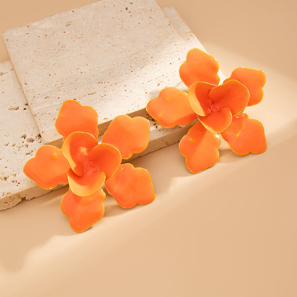 Planderful Vienna Verve Earrings – Exaggerated Flower Design for Vacation Style