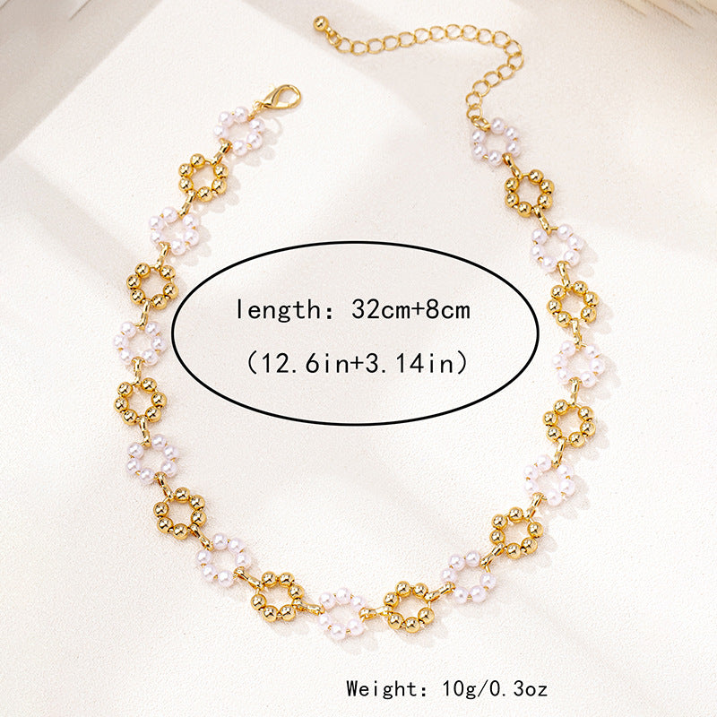 Planderful Vienna Verve Necklace – Elegant Imitation Pearl Design