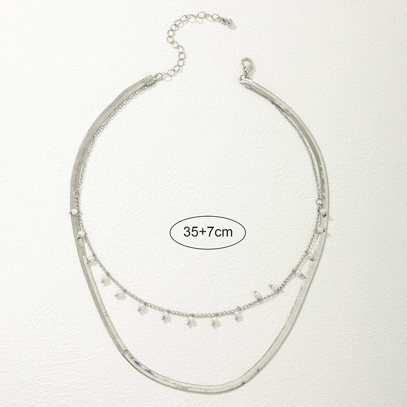 Chic Metal Holiday Collar Necklace for Women - Vienna Verve Collection