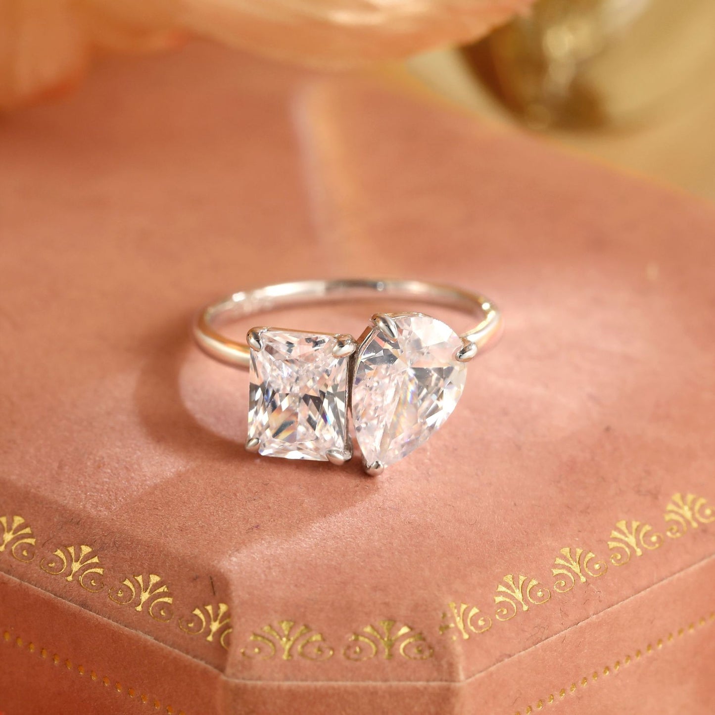 Planderful Sterling Silver 2.5 Carat Zircon Ring For Brides Elegant Double Halo Wedding Band