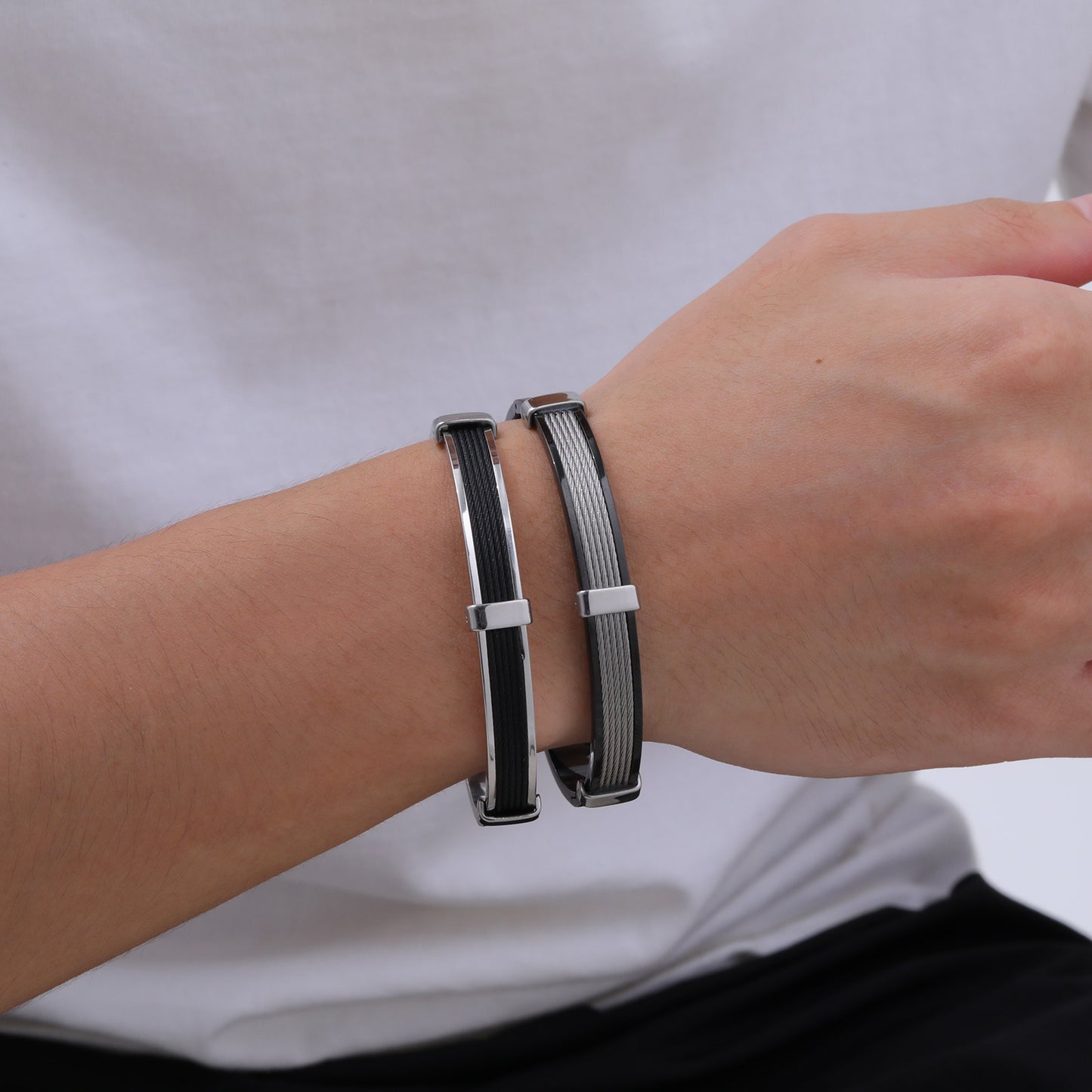 Men's Stainless Steel Black Wire Rope Openable Bracelet Jewelry