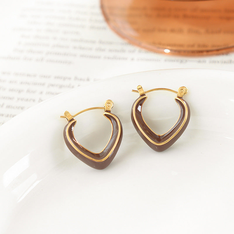 Elegant V-Shaped Gold-Plated Earrings for a Stylish Look