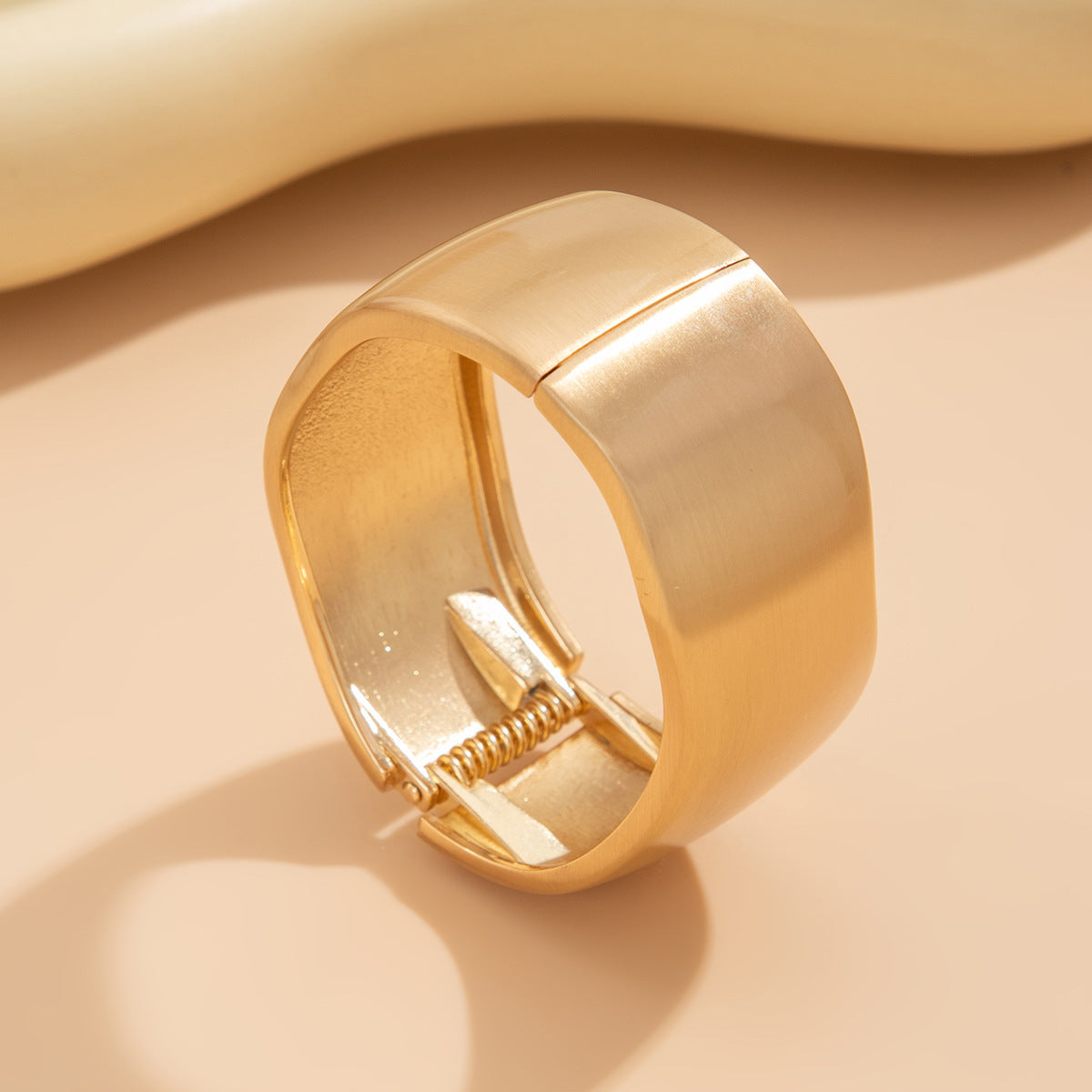 Planderful Vienna Verve Irregular Metal Bracelet For Edgy Punk Fashion Lovers Matte Wide Cuff With Spring Buckle