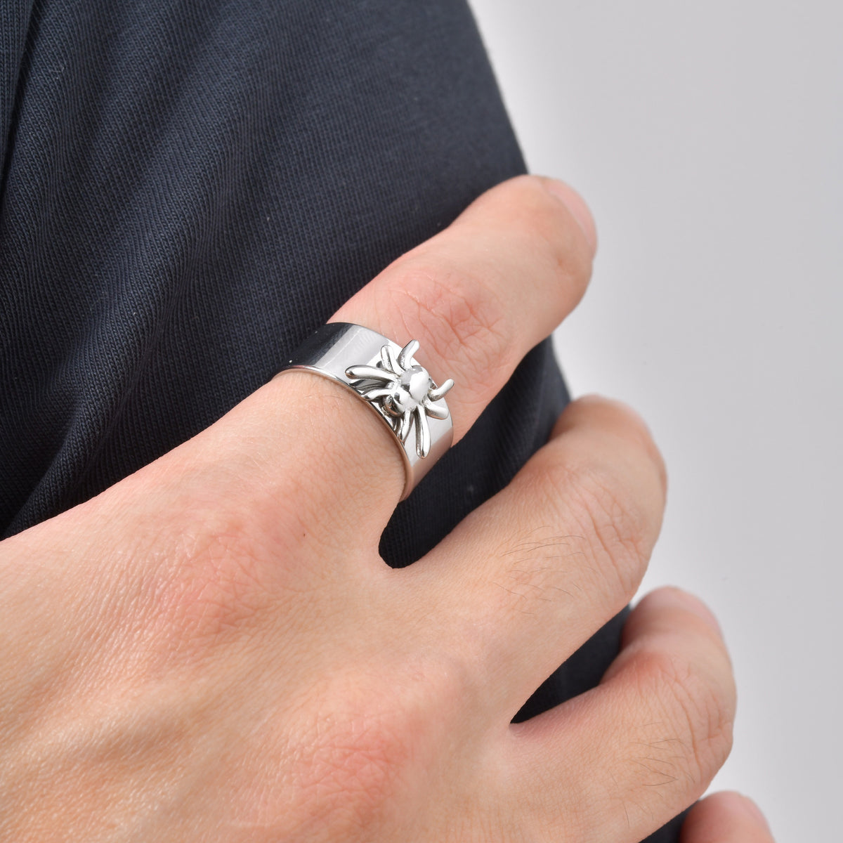 Spring & Summer Unique Index Finger Ring Stainless Steel Spider Opening Horse