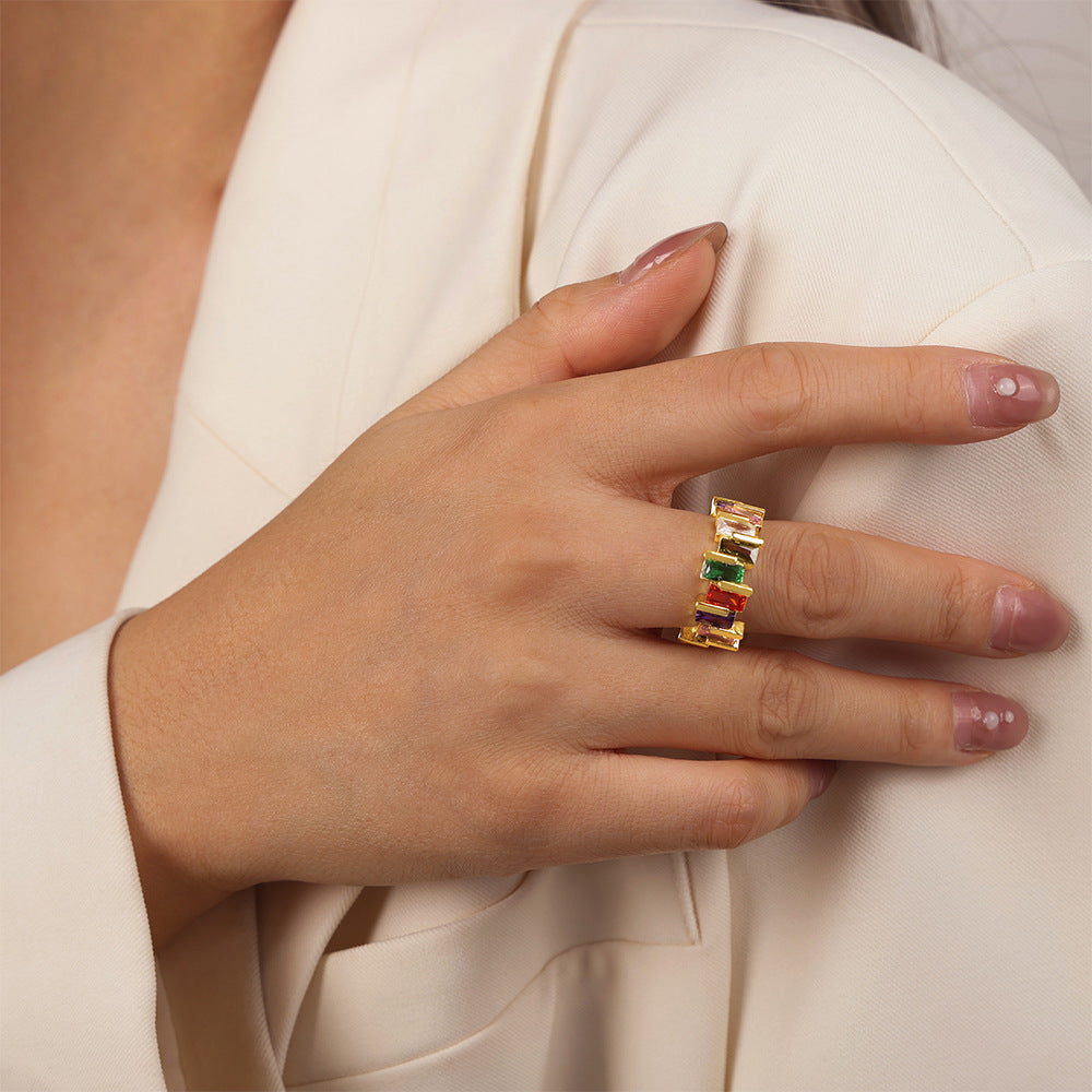 Luxurious Copper Ring with Zircon Detailing