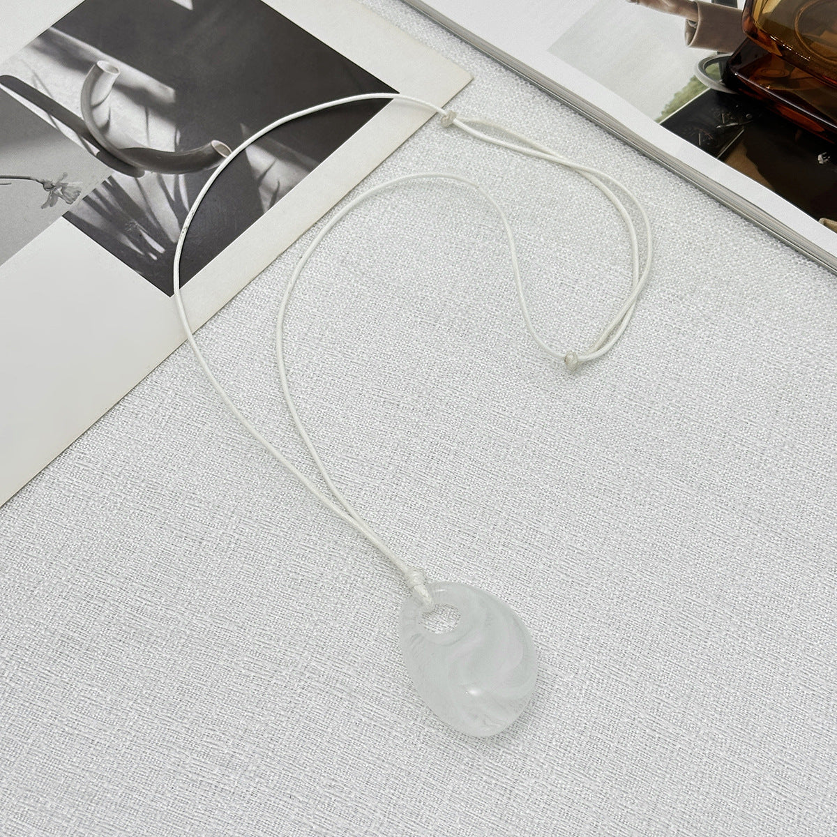 Adjustable Irregular Drop Pendant Necklace