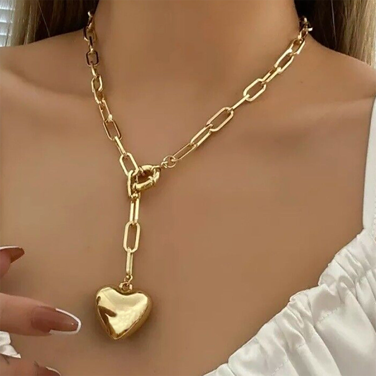 Trendy Y-Shaped Tassel Necklace: Stylish Love Necklace with European and American Flair.