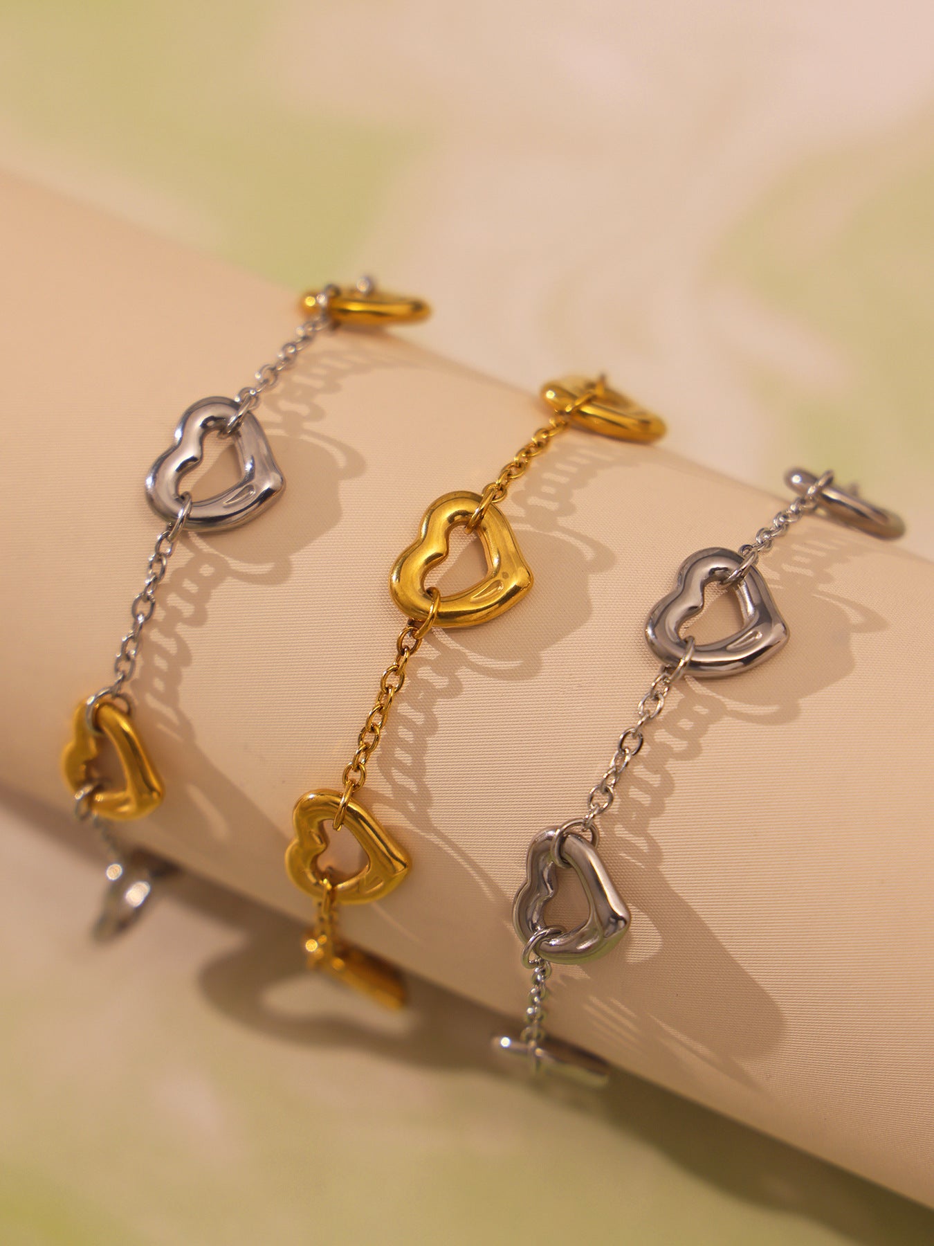 Planderful Heart Bracelet Stainless 18K Gold Plated Women