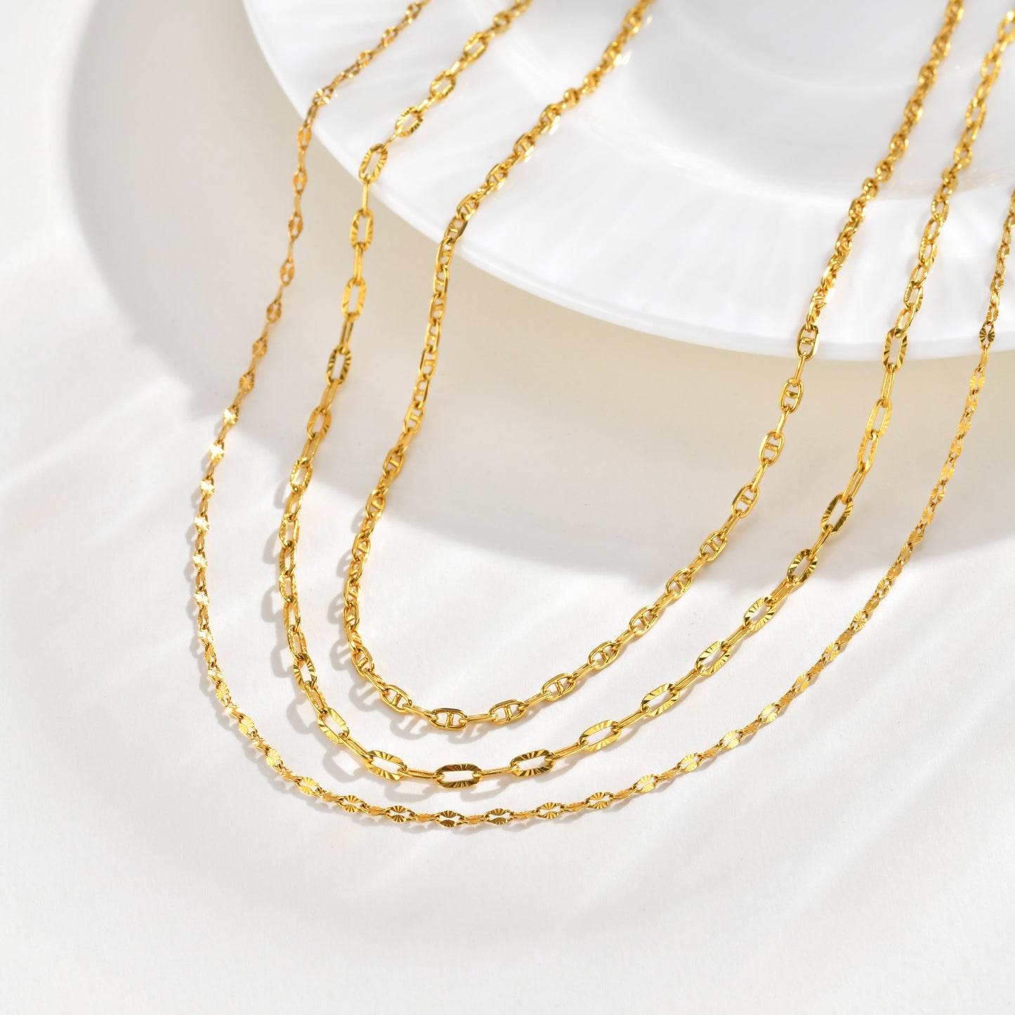 Trends Wish Stainless Steel Embossed Lip Chain Embossed Small Square Chain Character Necklace