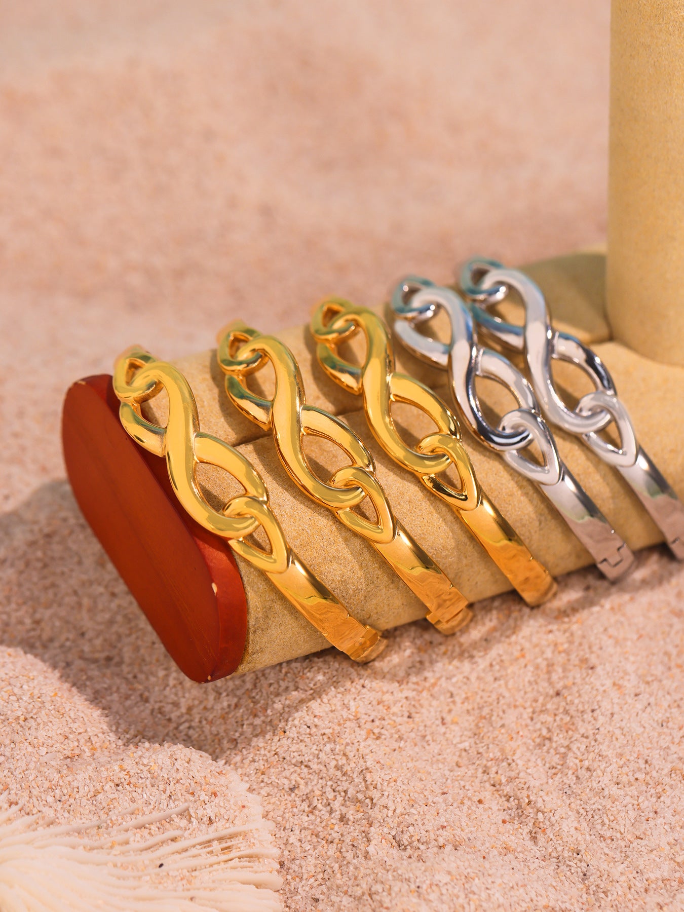 Planderful 8 Character Personalized Bracelet For Women