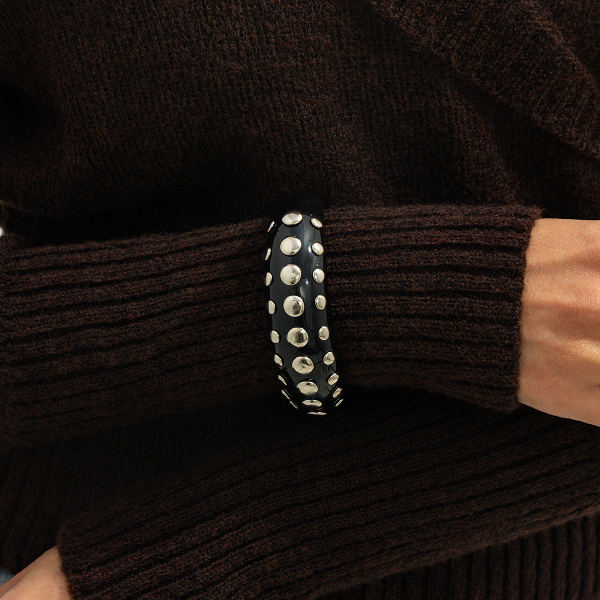 Punk Rivets Micro-Inlaid Colored Resin Bracelet Amber Smudged Open Bracelet
